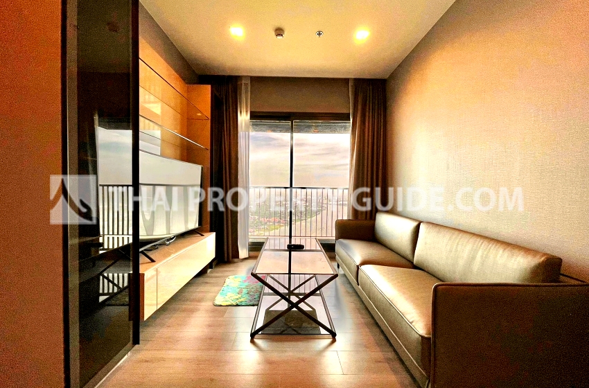 Condominium in Near United Nations